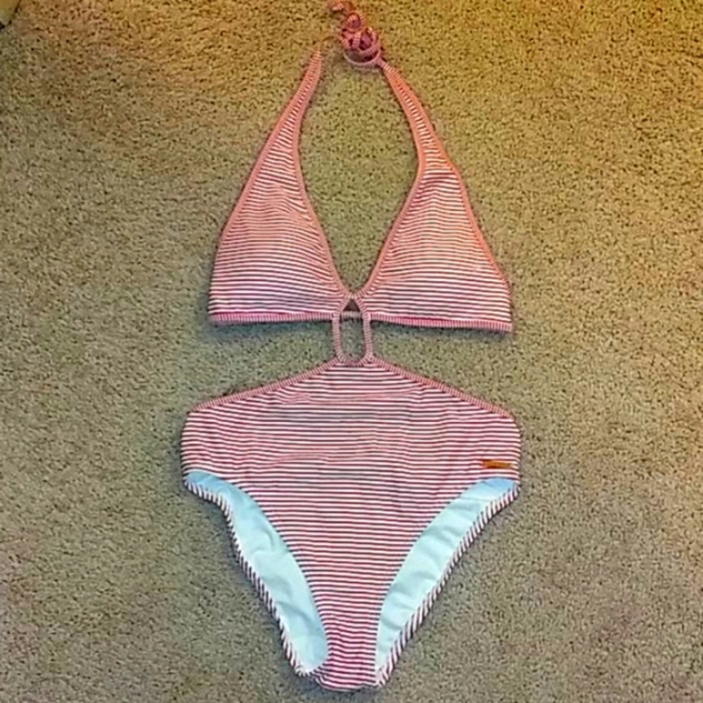[Vince Camuto] NWOT Monokini